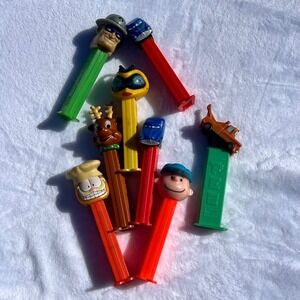 PEZ Candy Dispensers Lot of 8 Collectible Cartoon Characters‎